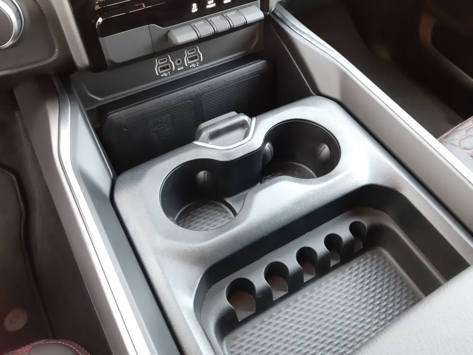 Dodge RAM 1500 CrewCab BigHorn - foto 15