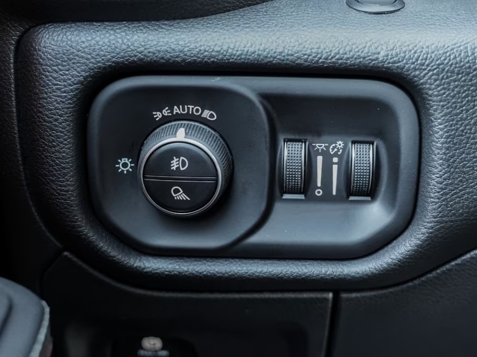 Dodge RAM - foto 23