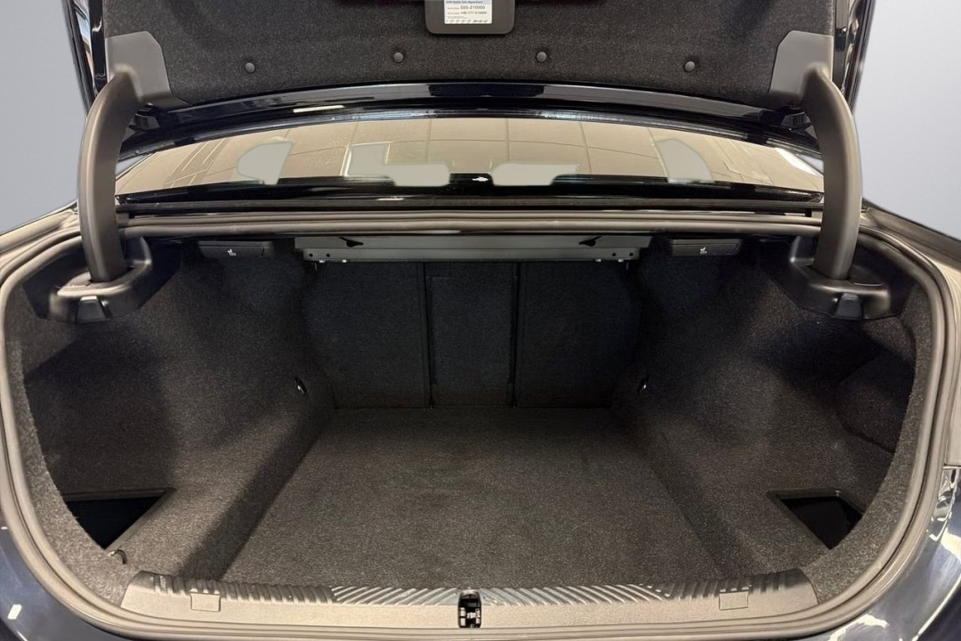 BMW Seria 5 xDrive530e M-Sport - foto 16