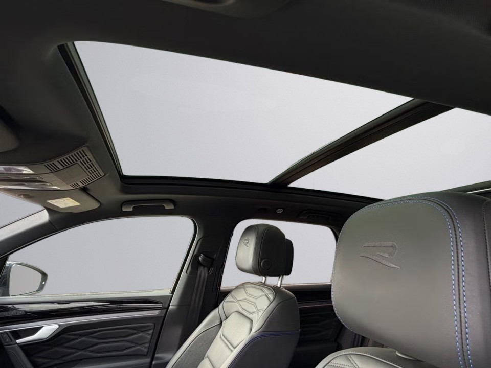 Volkswagen Touareg - foto 9