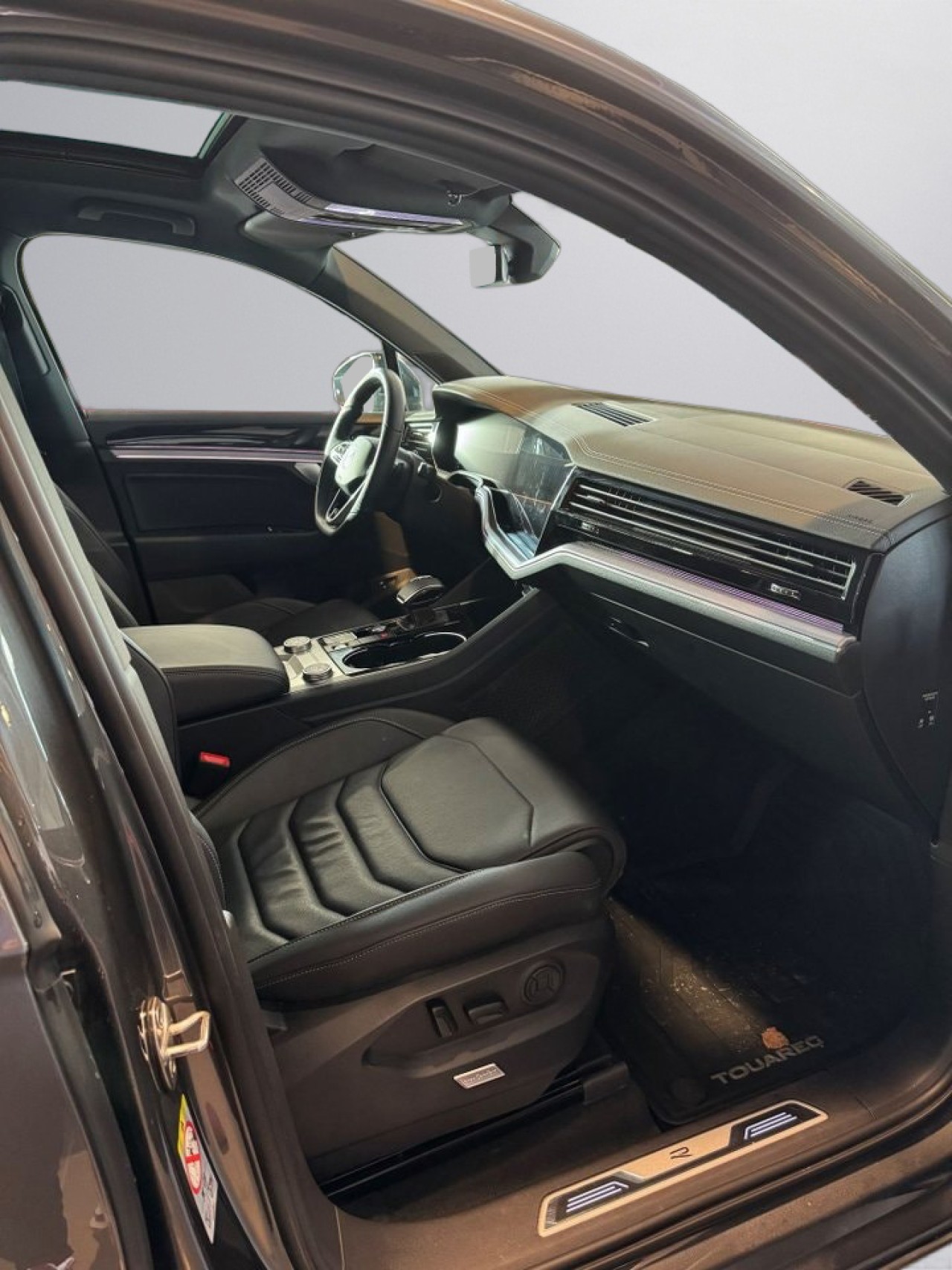 Volkswagen Touareg - foto 9