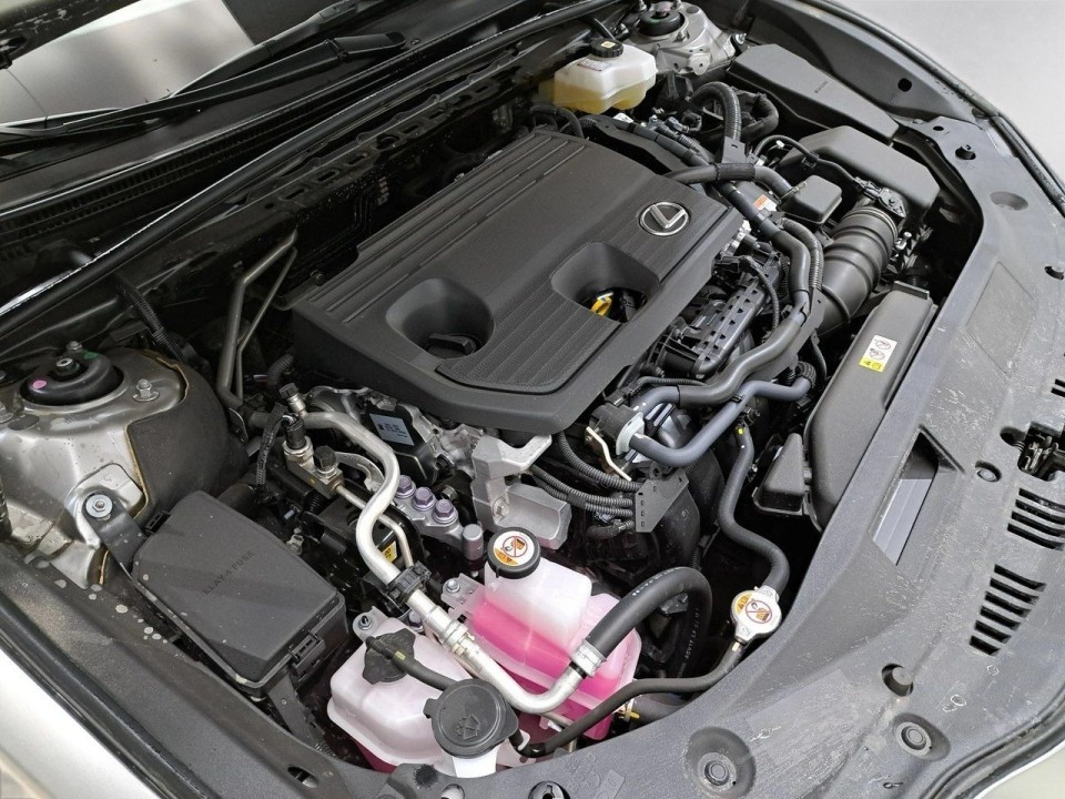 Lexus Seria ES 300h - foto 14