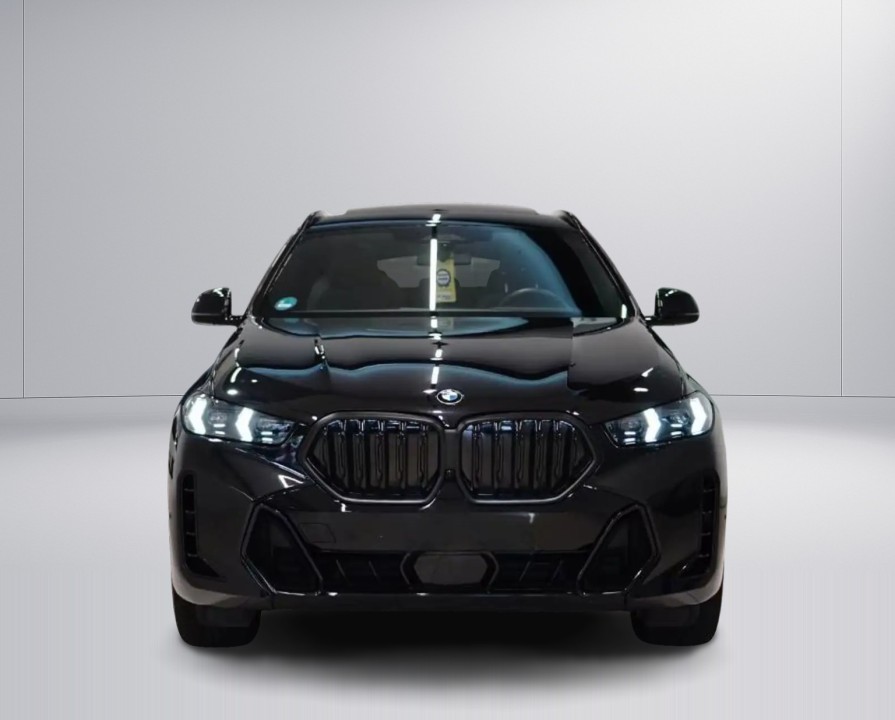 BMW X6 xDrive40d M-Sport (2)