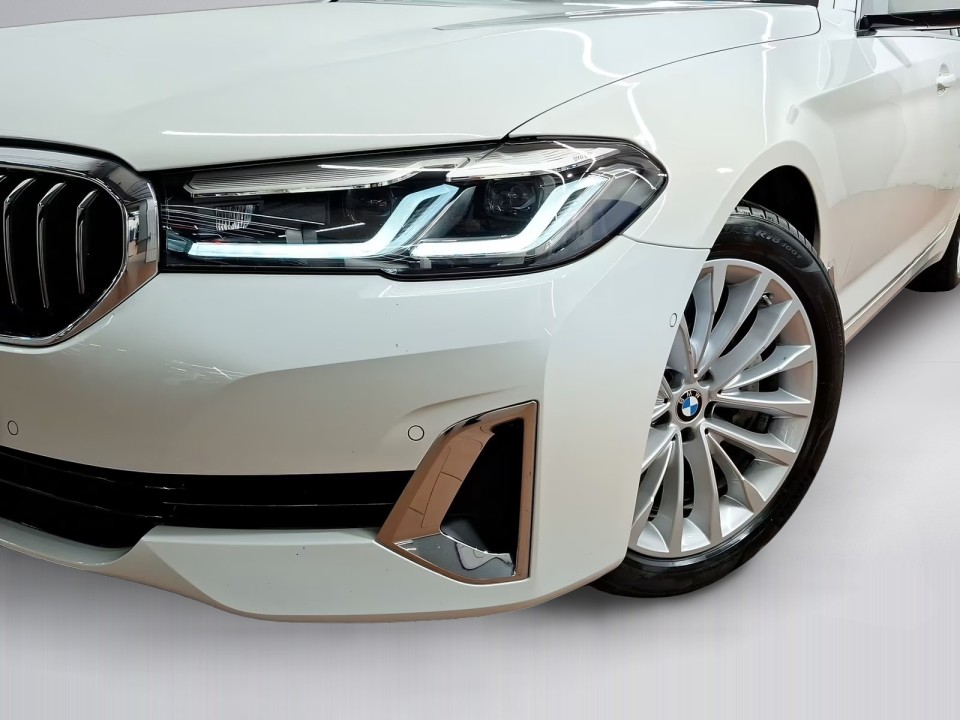 BMW Seria 5 530d xDrive - foto 19