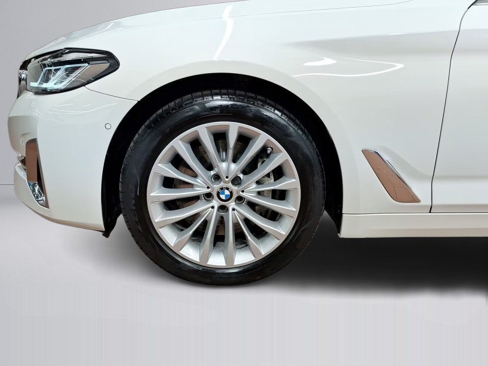 BMW Seria 5 530d xDrive - foto 20