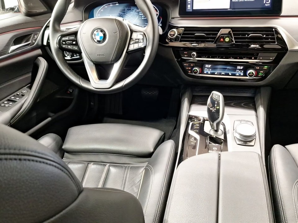 BMW Seria 5 530d xDrive - foto 7
