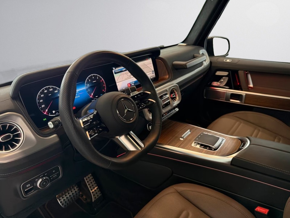Mercedes-Benz G 500 AMG - foto 8