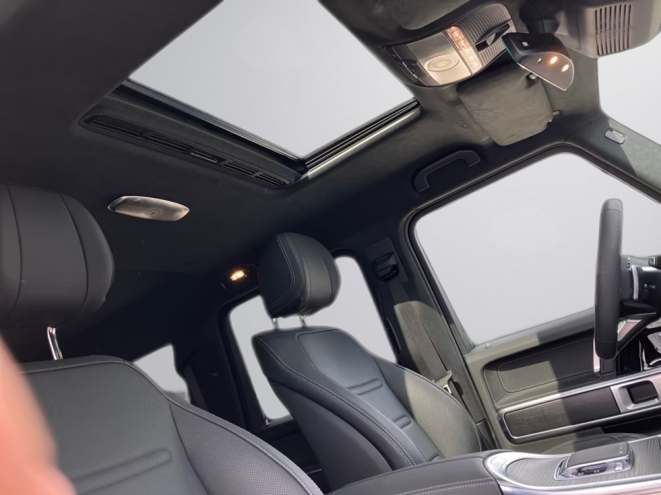 Mercedes-Benz G 500 AMG - foto 14
