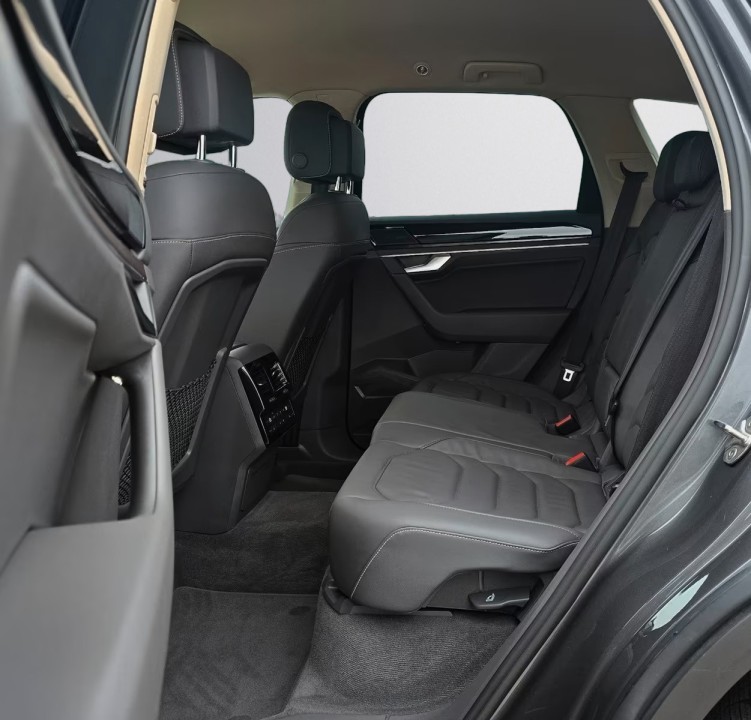 Volkswagen Touareg - foto 19