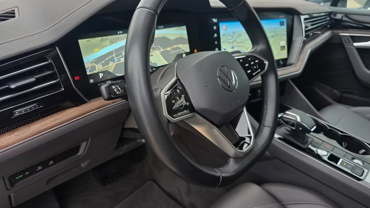 Volkswagen Touareg - foto 11