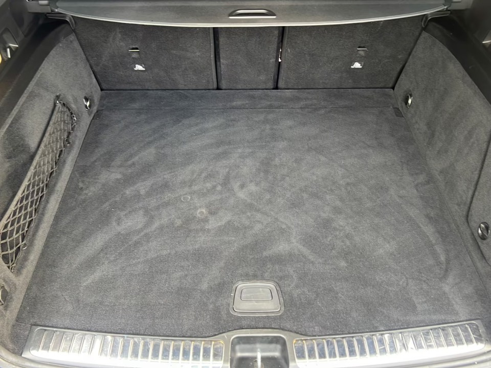Mercedes-Benz GLE 350d AMG - foto 27