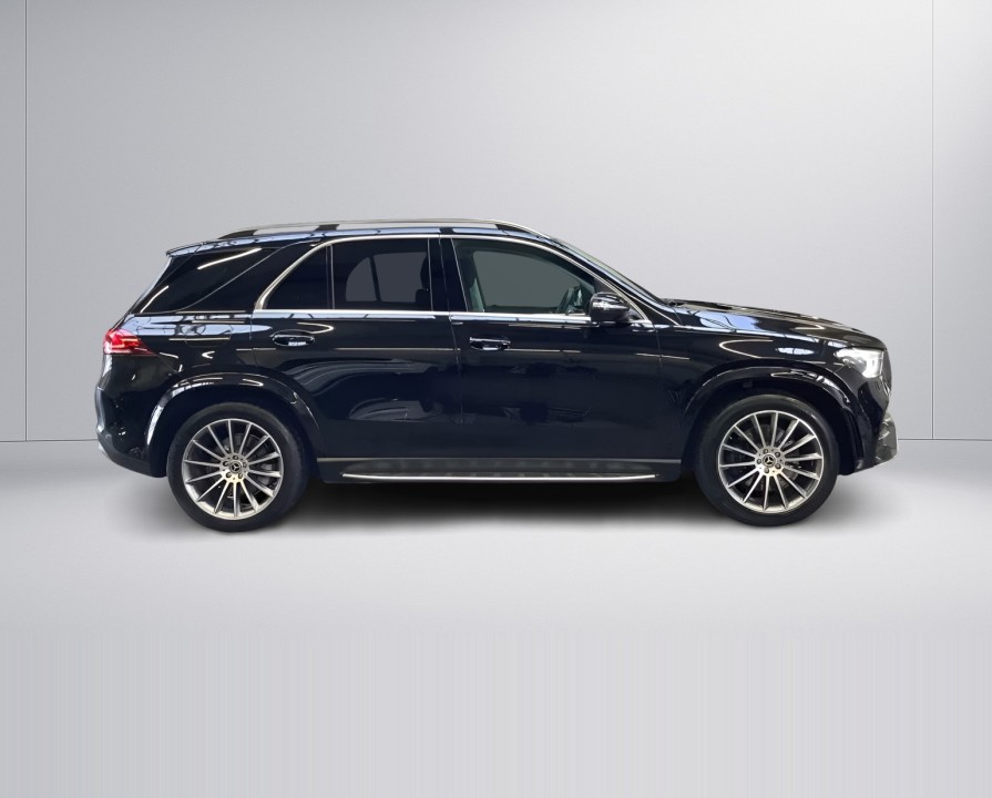 Mercedes-Benz GLE 400d 4MATIC AMG (2)