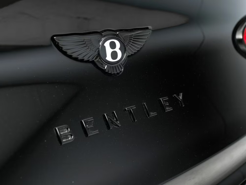 Bentley Bentayga - foto 14