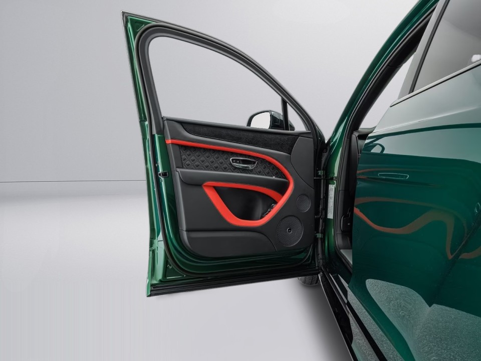 Bentley Bentayga - foto 30