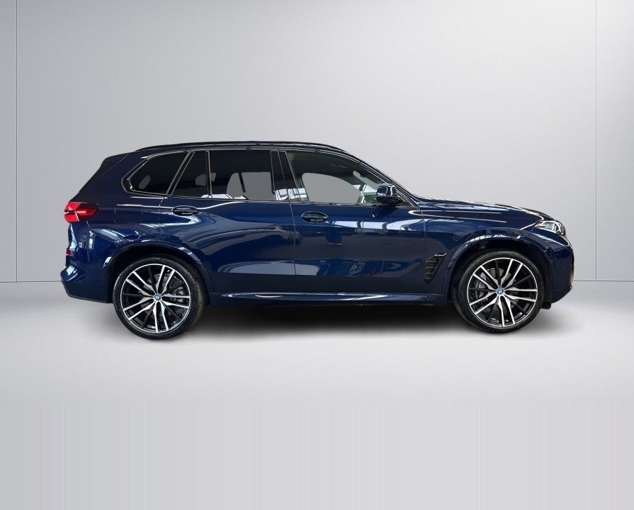 BMW X5 xDrive50e (2)