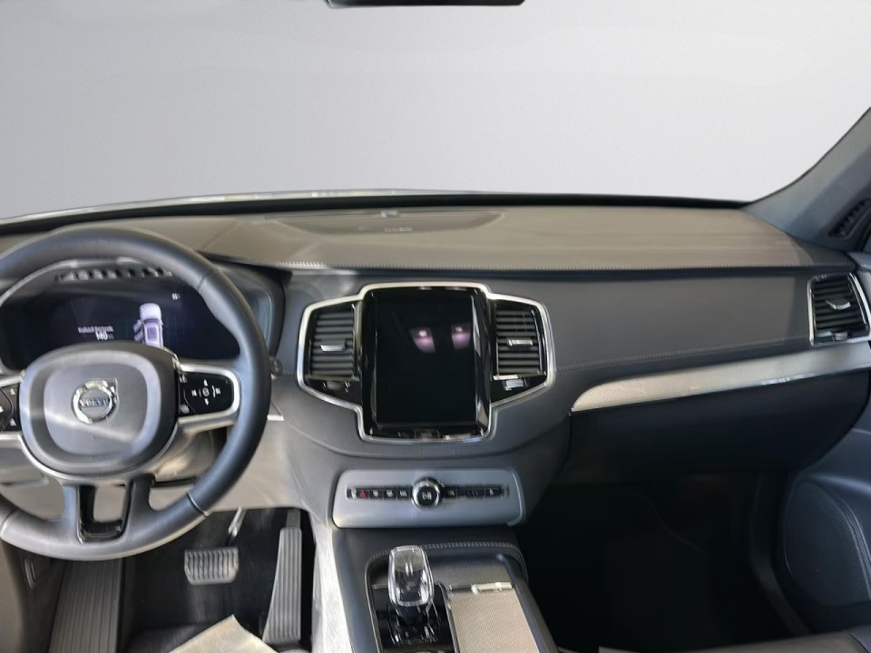Volvo XC 90 Plus Dark AWD - foto 8
