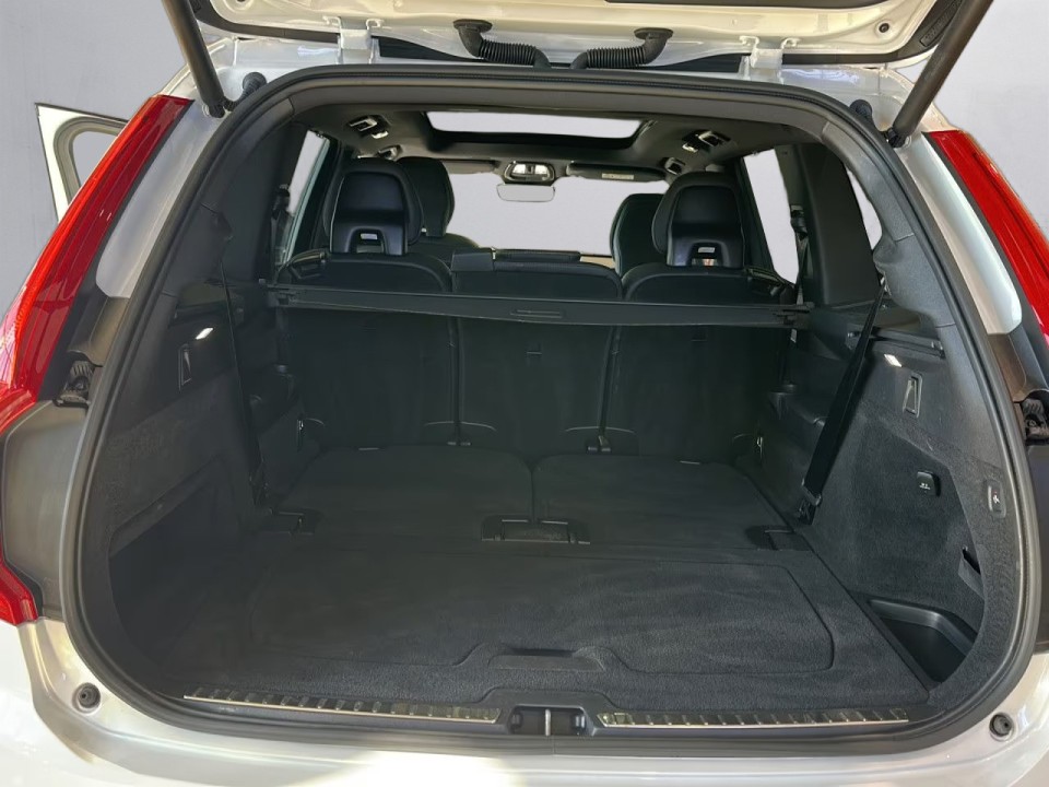 Volvo XC 90 Plus Dark AWD - foto 11