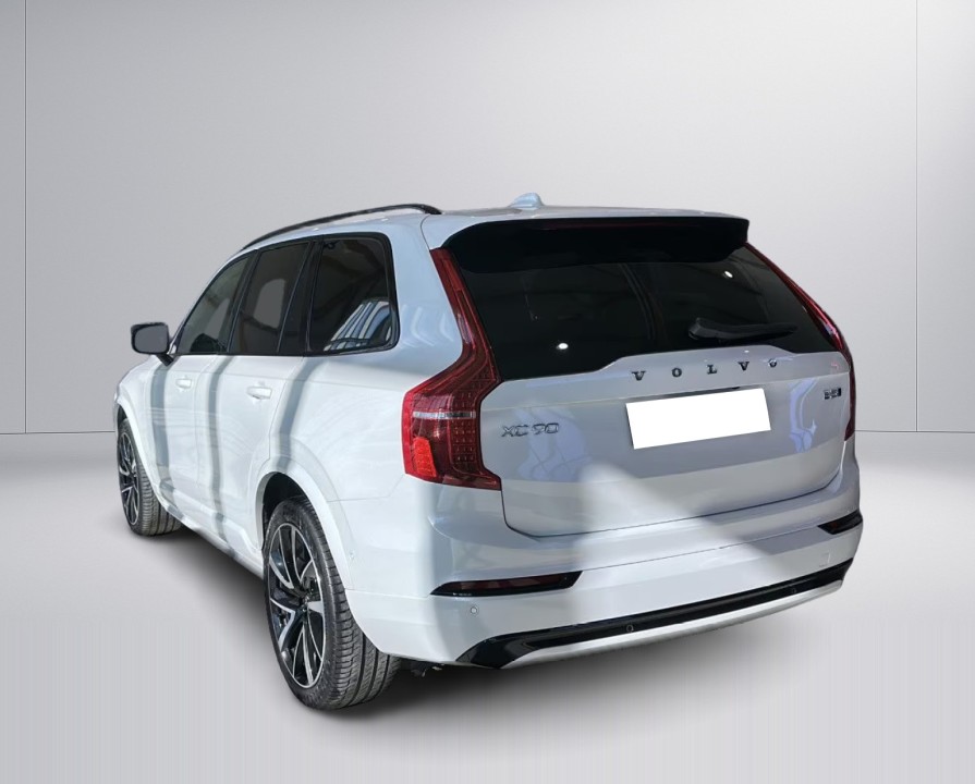 Volvo XC 90 Plus Dark AWD (3)