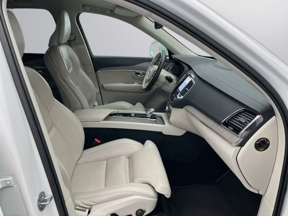 Volvo XC 90 T8 AWD Recharge Plus Bright - foto 9