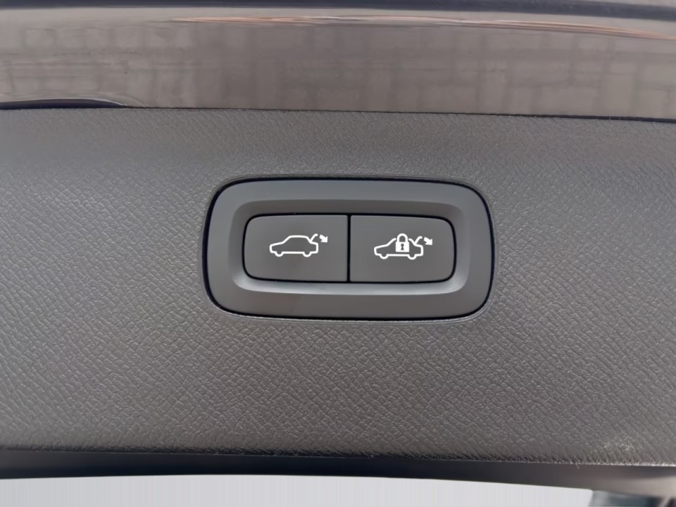 Volvo XC 90 T8 Plus Bright - foto 22