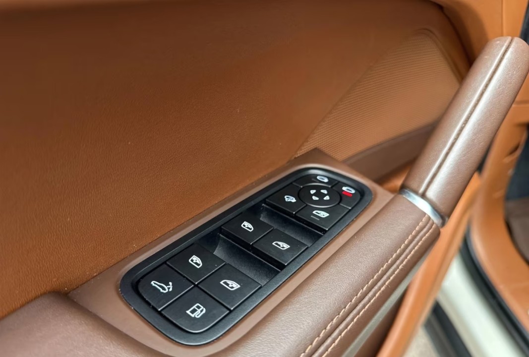 Porsche Cayenne E-Hybrid - foto 18