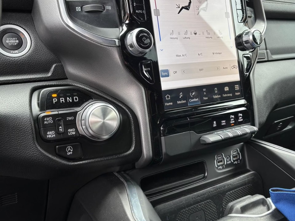 Dodge RAM 1500 Laramie - foto 26