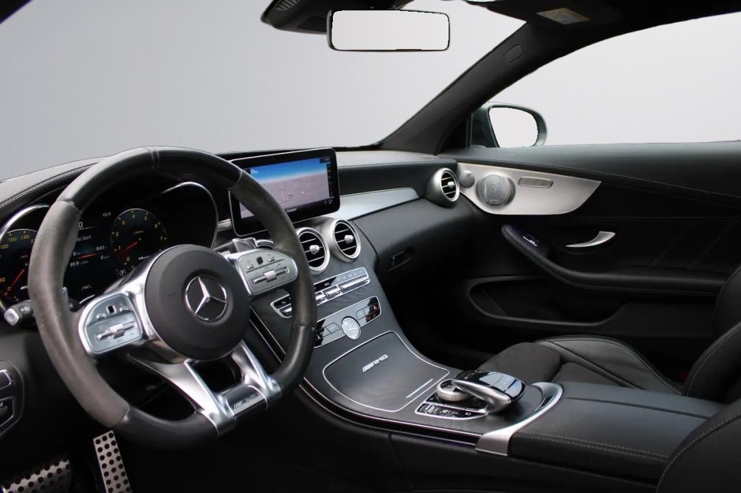 Mercedes-Benz C 63 AMG Coupe - foto 12