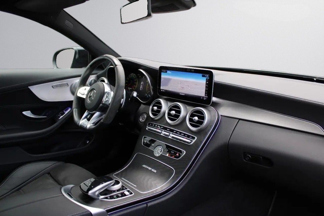 Mercedes-Benz C 63 AMG Coupe - foto 13