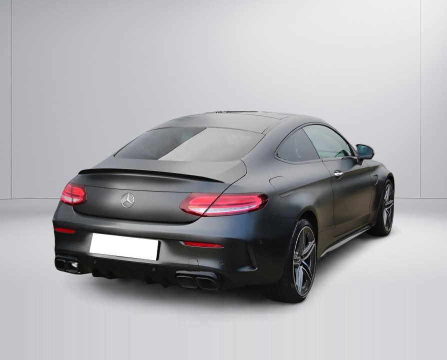 Mercedes-Benz C 63 AMG Coupe (4)