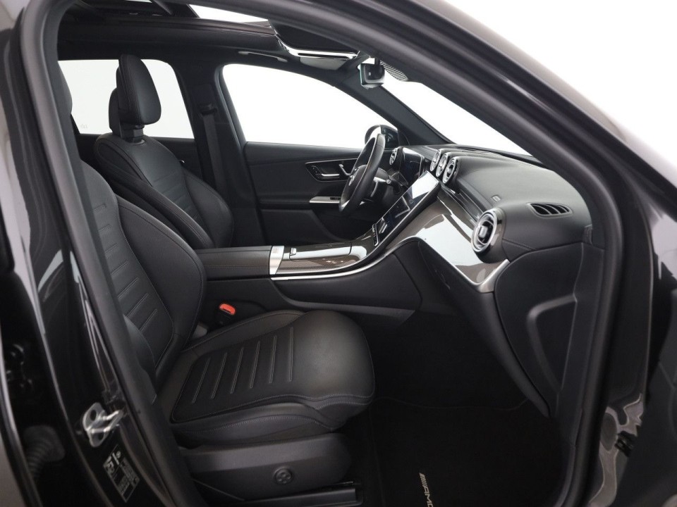 Mercedes-Benz GLC 300 4MATIC - foto 16