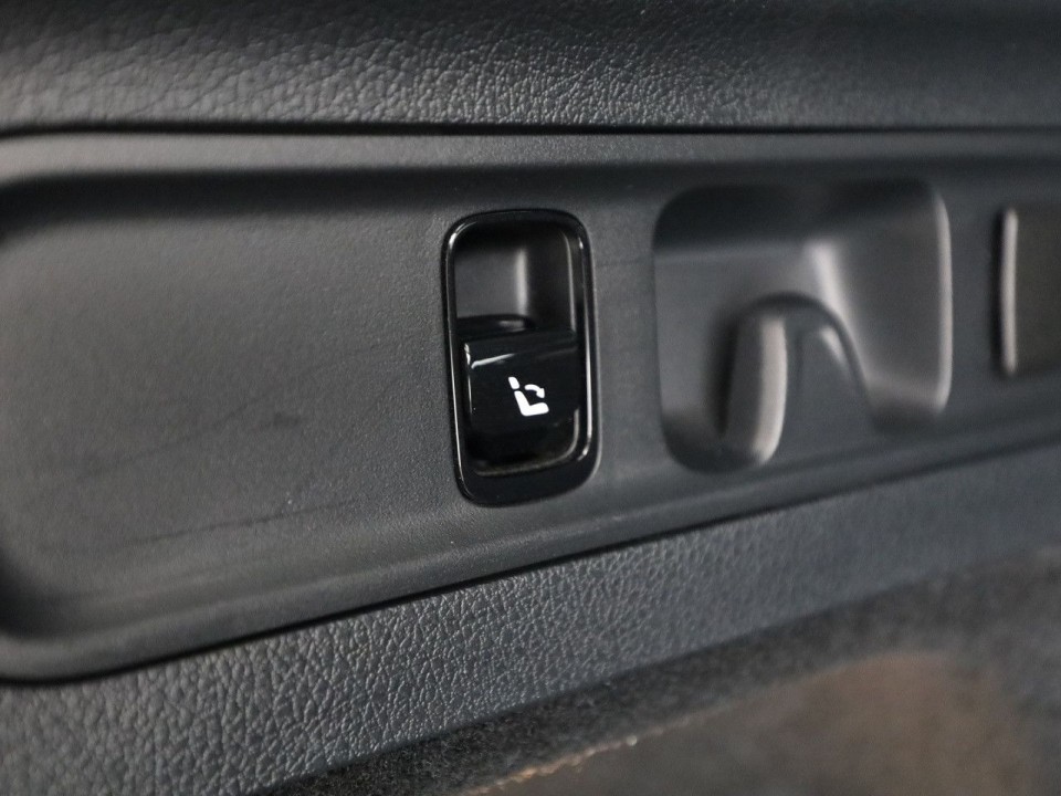 Mercedes-Benz GLC 300 4MATIC - foto 24