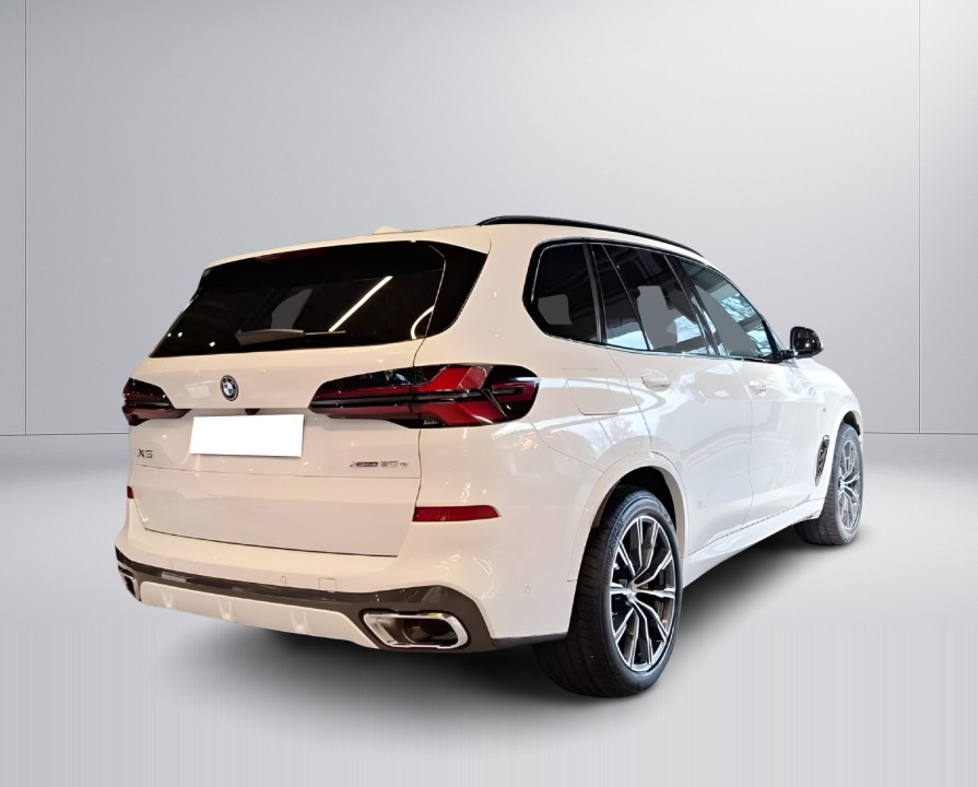 BMW X5 xDrive50e M-Sport (2)