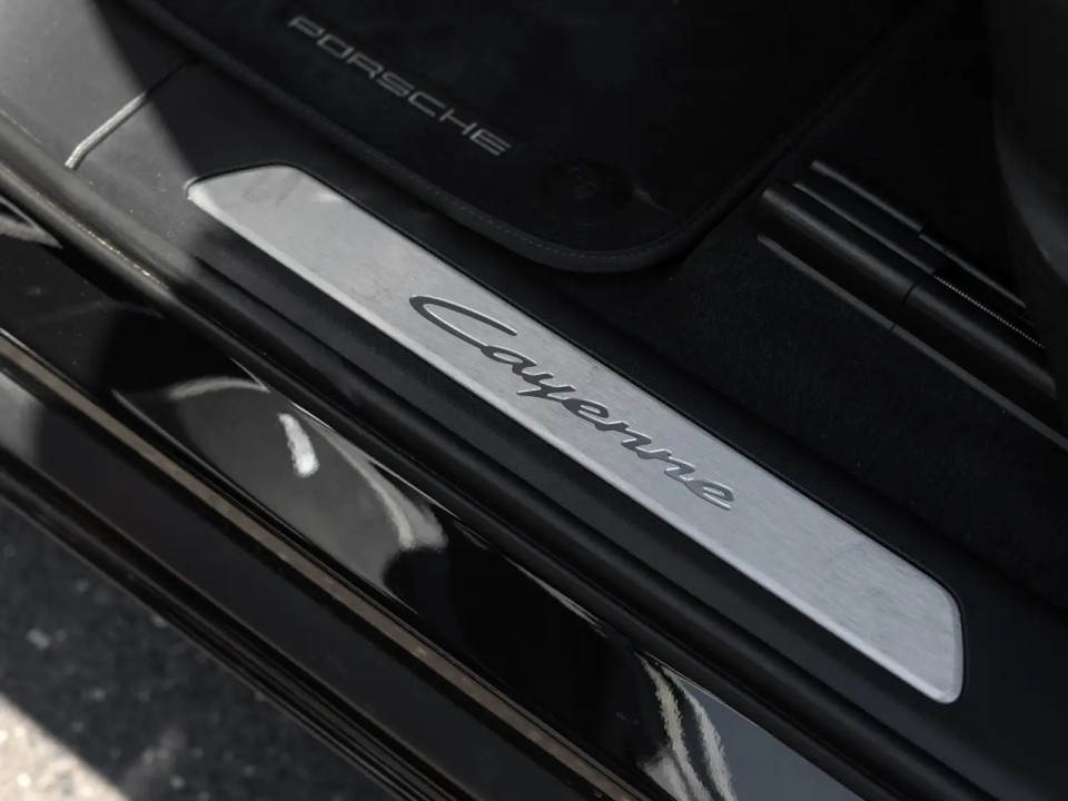 Porsche Cayenne Coupe E-Hybrid - foto 27
