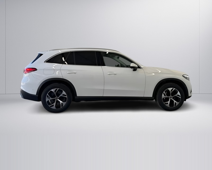 Mercedes-Benz GLC 300de 4MATIC (2)