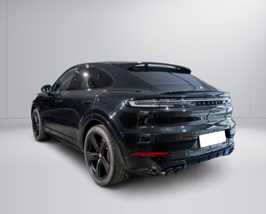 Porsche Cayenne Coupe E-Hybrid (3)