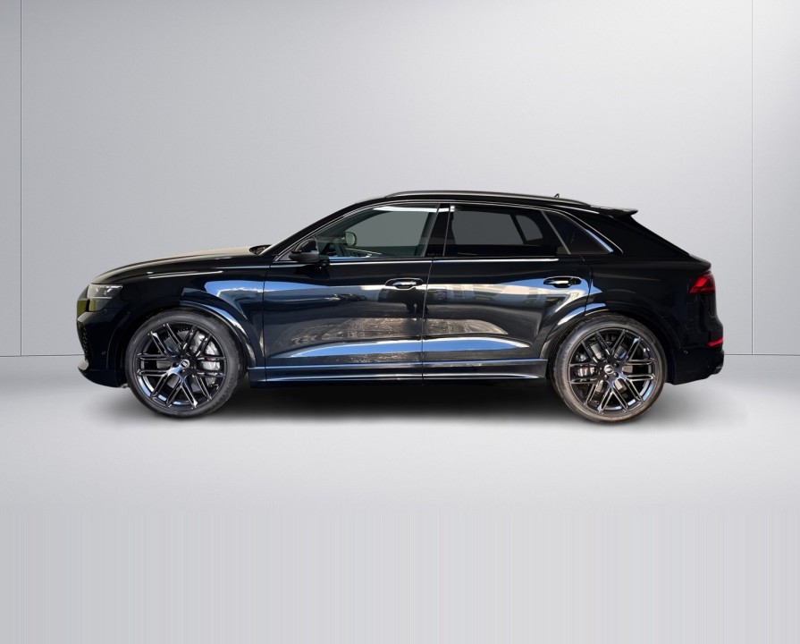Audi RS Q8 (3)