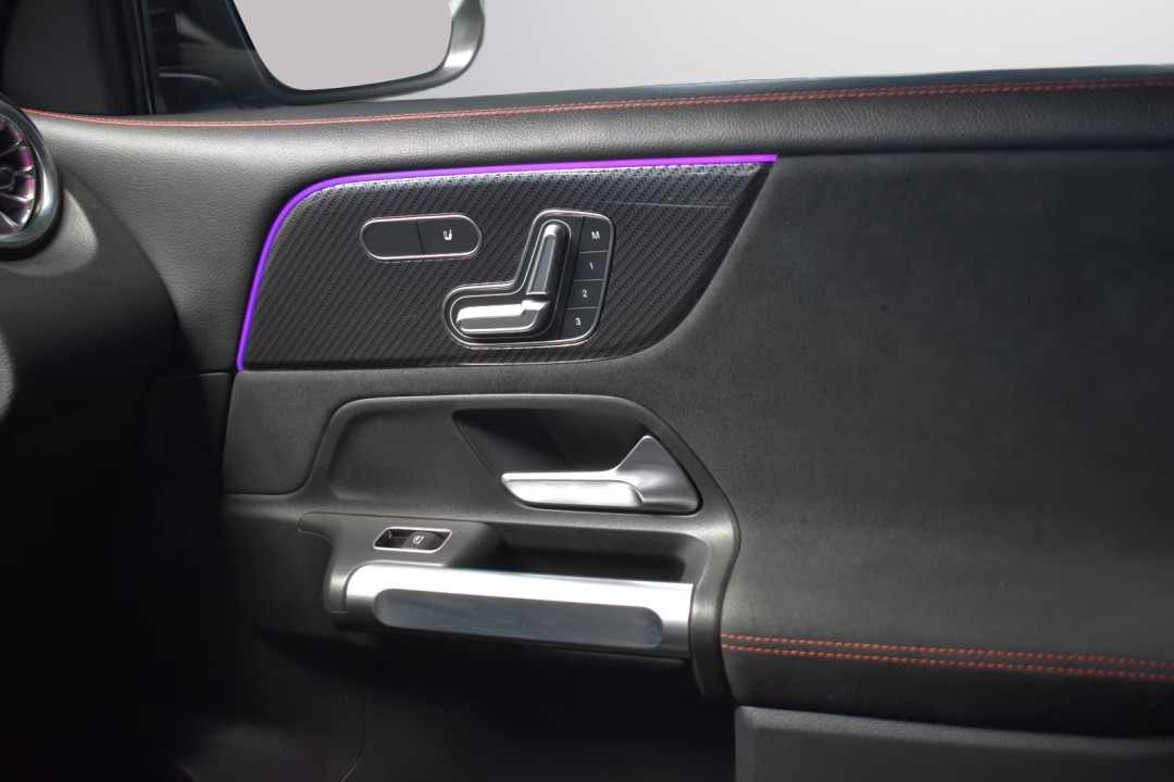 Mercedes-Benz GLB 200d AMG - foto 13