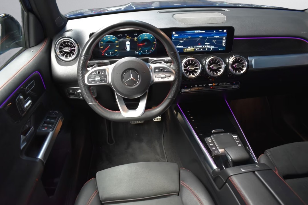 Mercedes-Benz GLB 200d AMG - foto 11