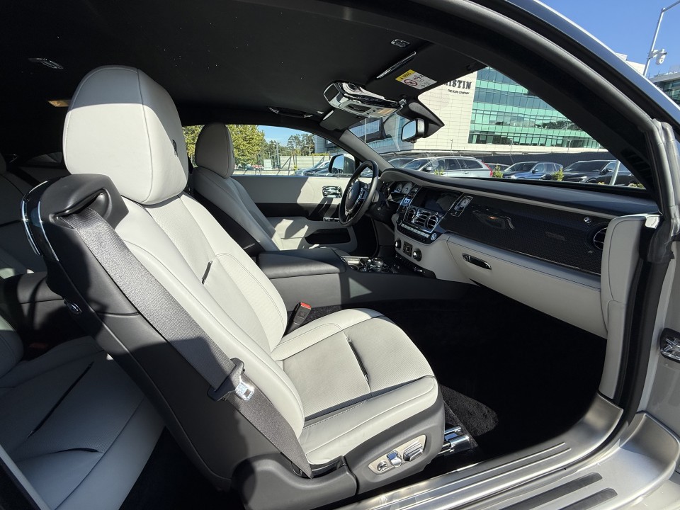 Rolls-Royce Wraith 6.6 V12 Black Badge + Mansory - foto 14