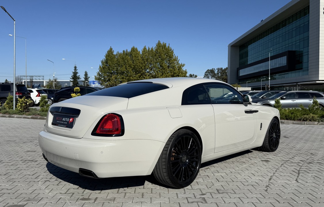 Rolls-Royce Wraith 6.6 V12 Black Badge + Mansory (3)