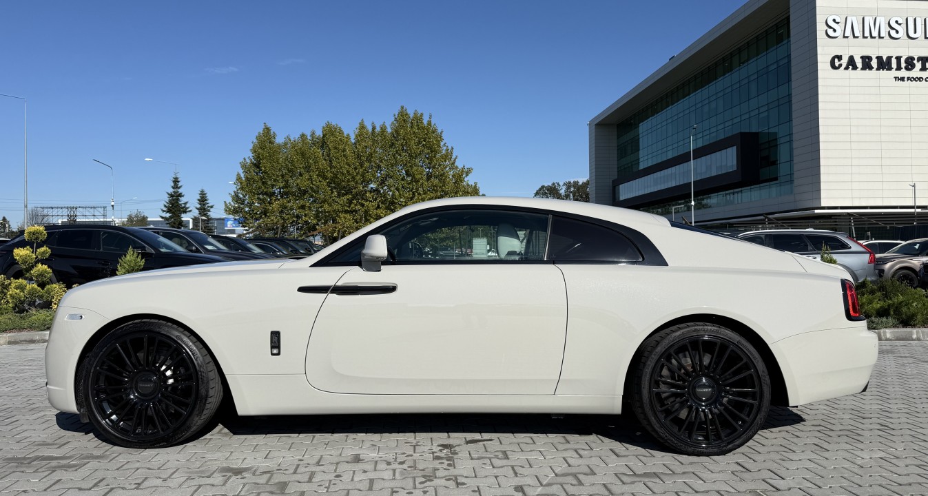 Rolls-Royce Wraith 6.6 V12 Black Badge + Mansory - foto 6