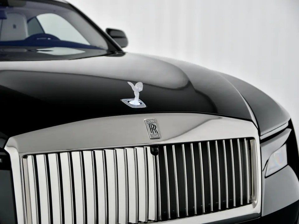 Rolls-Royce Spectre - foto 12