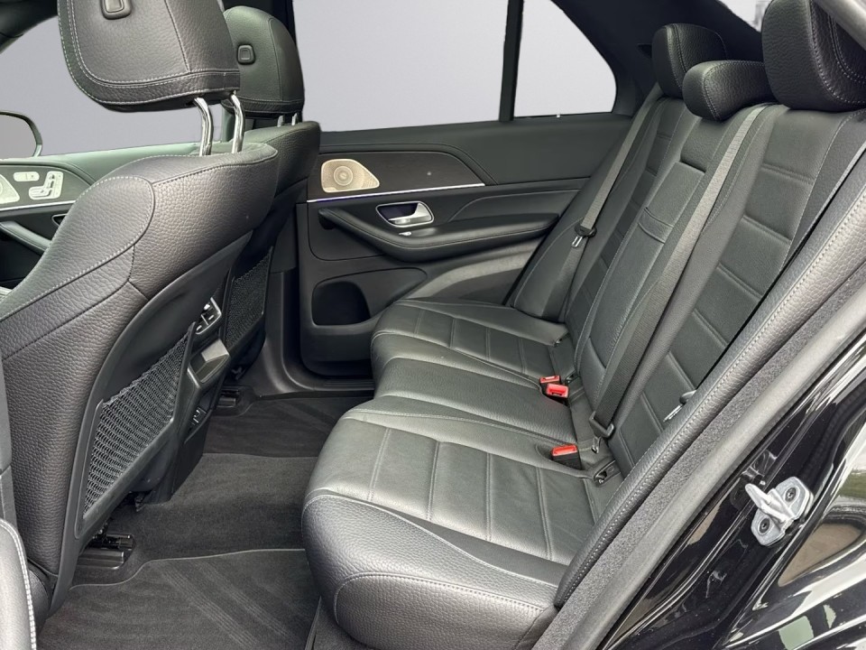 Mercedes-Benz GLE 300d 4MATIC AMG - foto 11