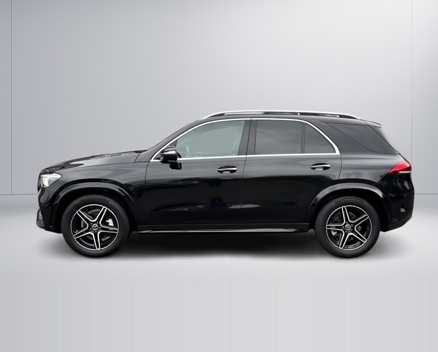 Mercedes-Benz GLE 300d 4MATIC AMG (5)
