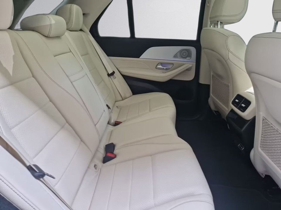 Mercedes-Benz GLE 350de 4MATIC AMG - foto 6