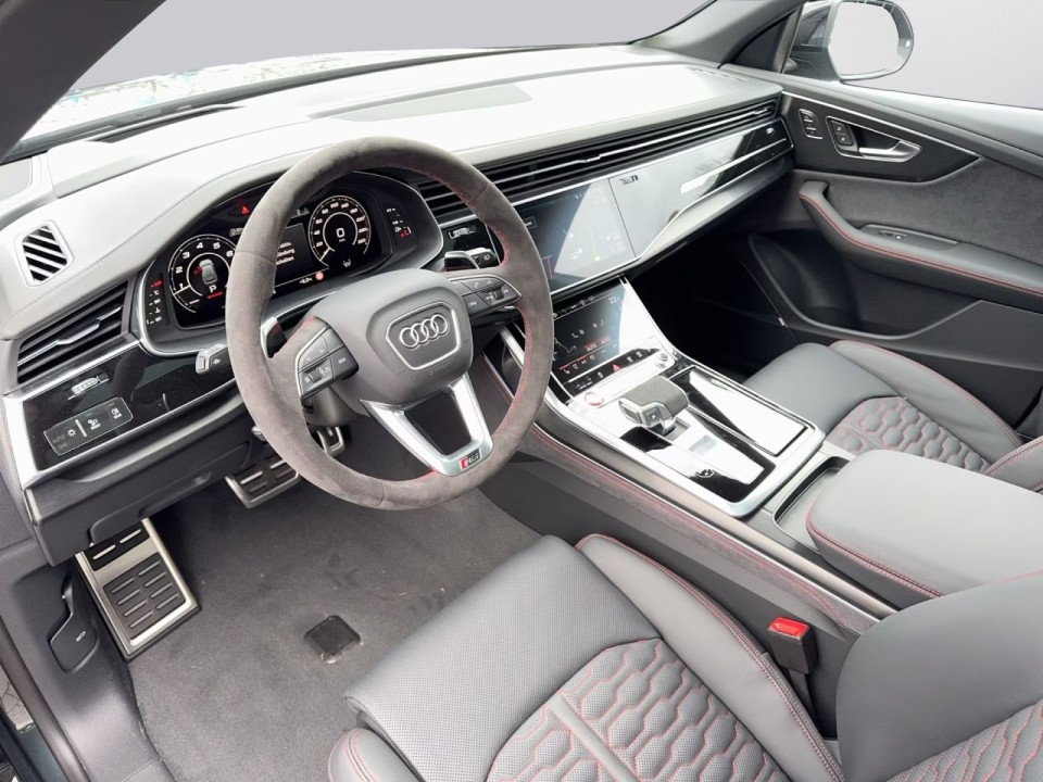 Audi RS Q8 - foto 8