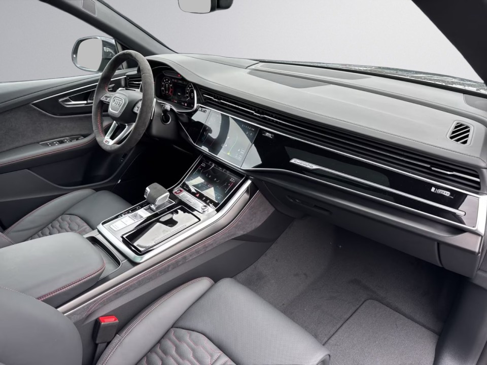 Audi RS Q8 - foto 16
