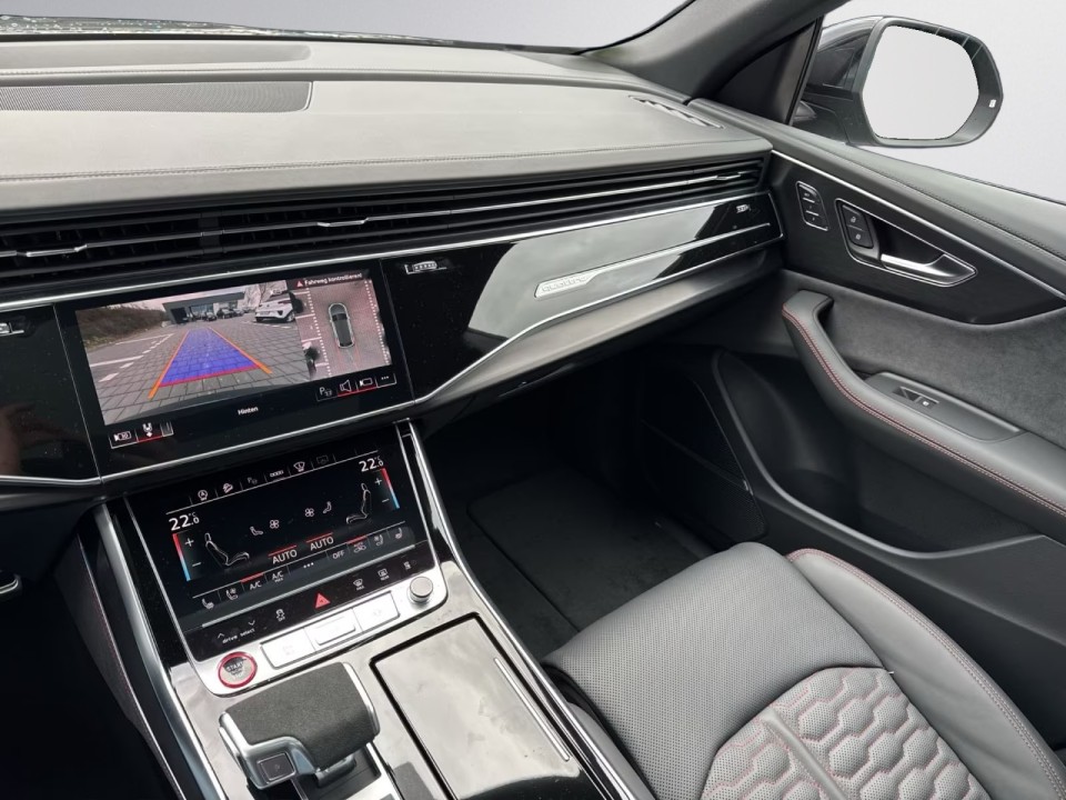 Audi RS Q8 - foto 21