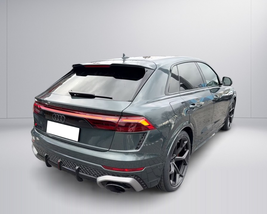 Audi RS Q8 (4)