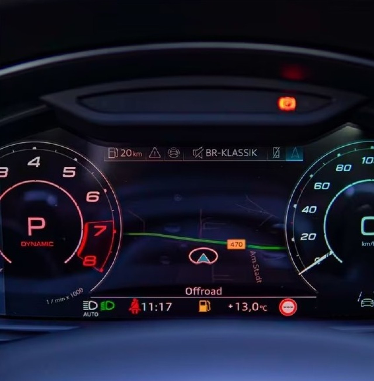 Audi RS Q8 - foto 10
